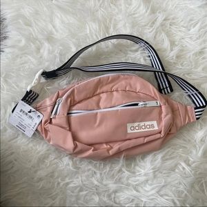 Addidas Fanny Pack peach pink
